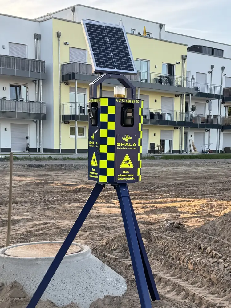 SENTRIX SCOUT PRO im Einsatz auf einer Baustelle